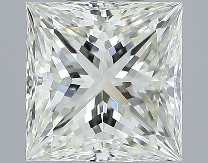673409000 - 1.5 carat  natural diamond