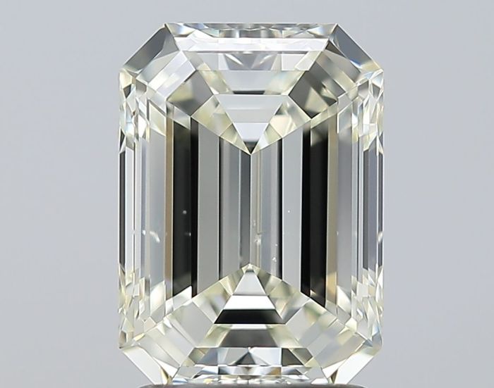 642405505 - 2 carat  natural diamond