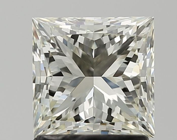 591354766 - 1.5 carat  natural diamond