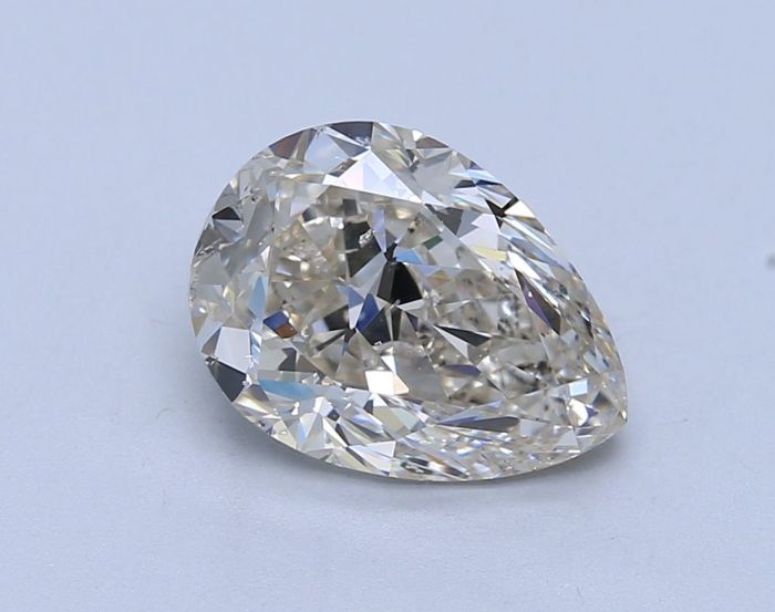 6173660800 - 4 carat  natural diamond