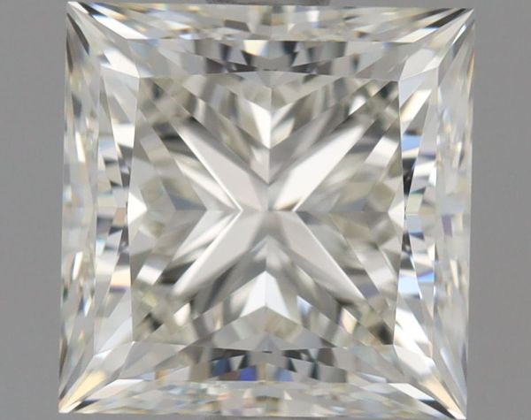 3435508902 - 1.5 carat  natural diamond