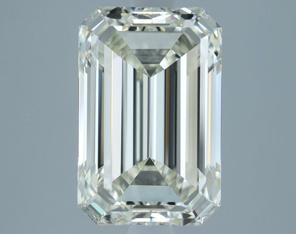 669473914 - 3 carat  natural diamond