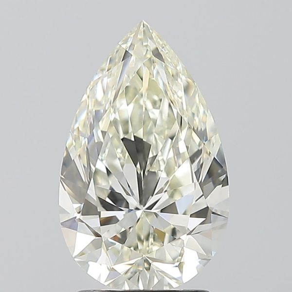 628465945 - 2 carat  natural diamond