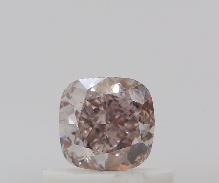 2221565823 - 0.5 carat  natural diamond