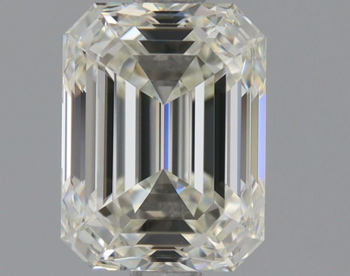 2457543151 - 1.5 carat  natural diamond
