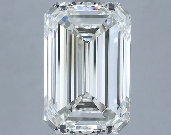 647428469 - 4 carat  natural diamond