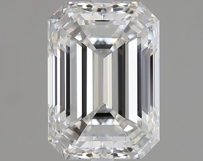5503849720 - 2 carat  natural diamond