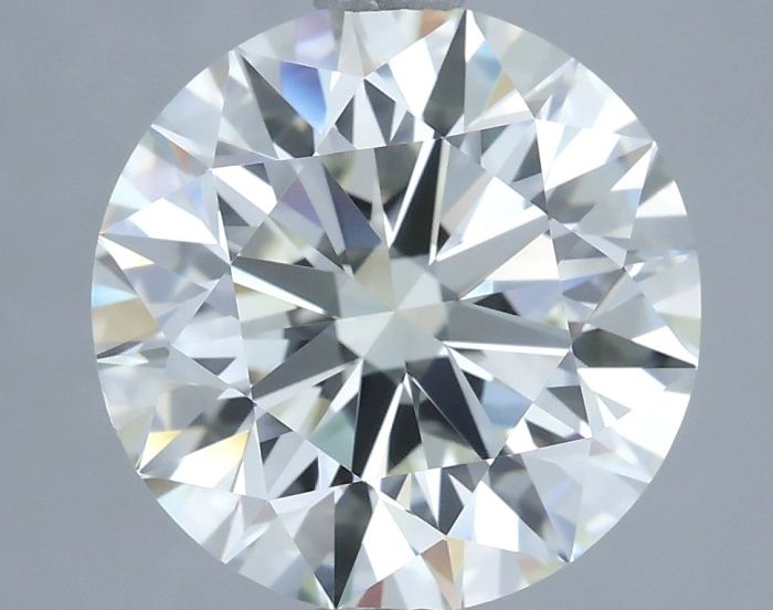 667414221 - 4 carat  natural diamond