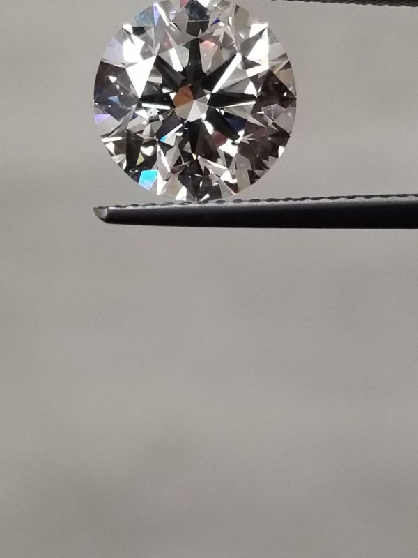 1453624205 - 3 carat  natural diamond
