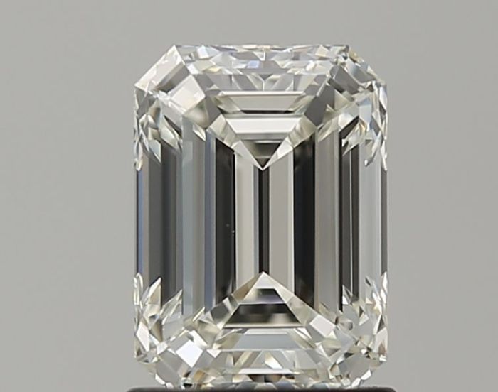 620496834 - 1.5 carat  natural diamond