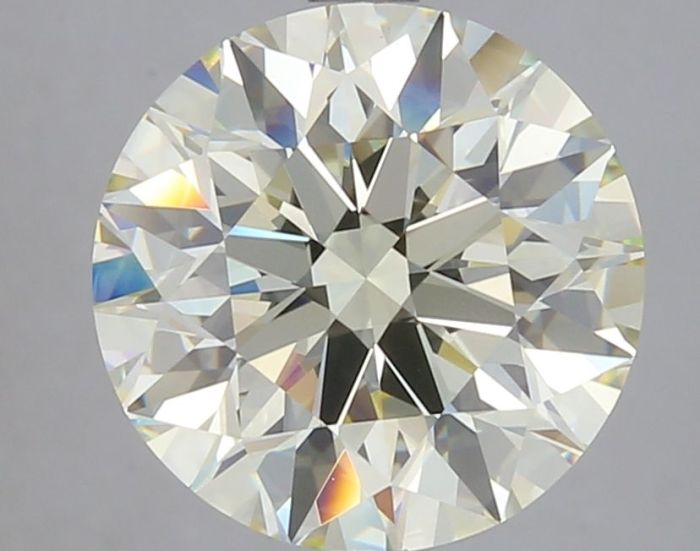 2486377379 - 4 carat  natural diamond