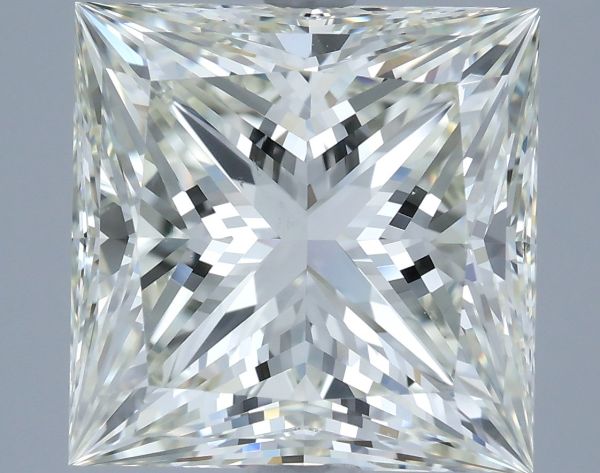 605315727 - 6 carat  natural diamond