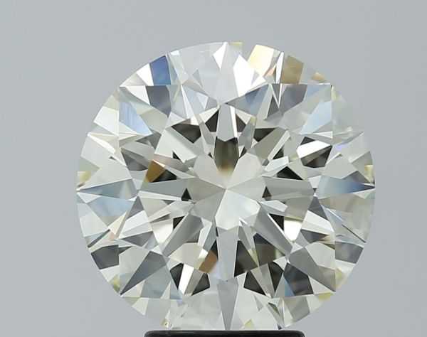 586340857 - 5 carat  natural diamond
