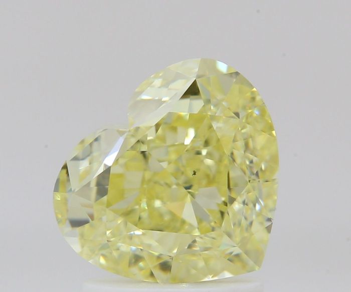 2477521638 - 2 carat  natural diamond