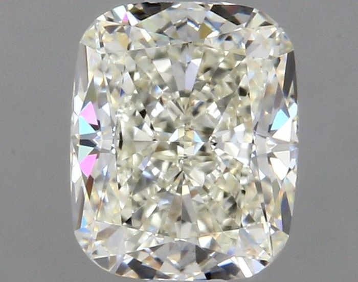 1505830177 - 1 carat  natural diamond