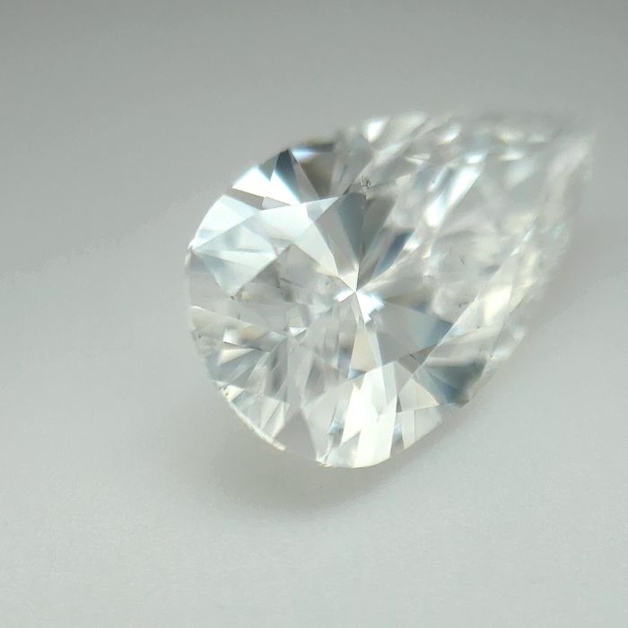 5222953858 - 3 carat  natural diamond