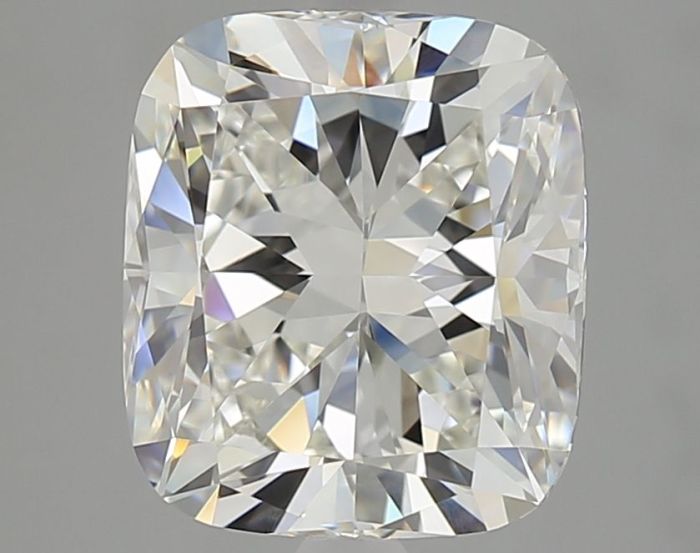 2239226250 - 4 carat  natural diamond