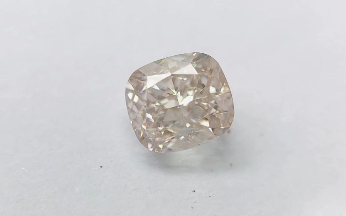 2221528235 - 0.5 carat  natural diamond