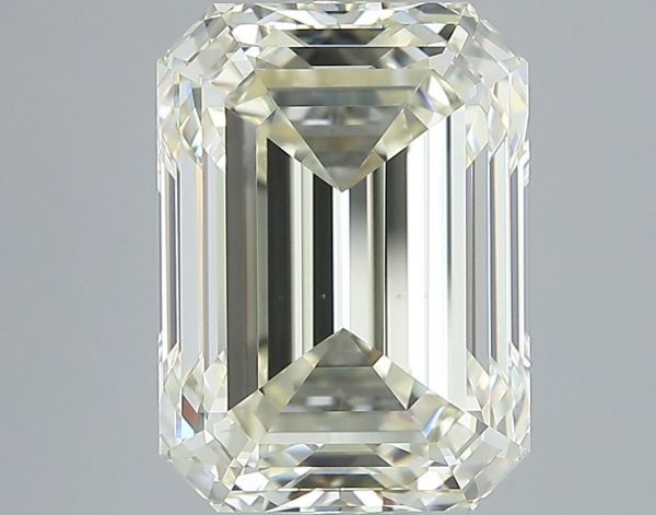 673408904 - 5 carat  natural diamond