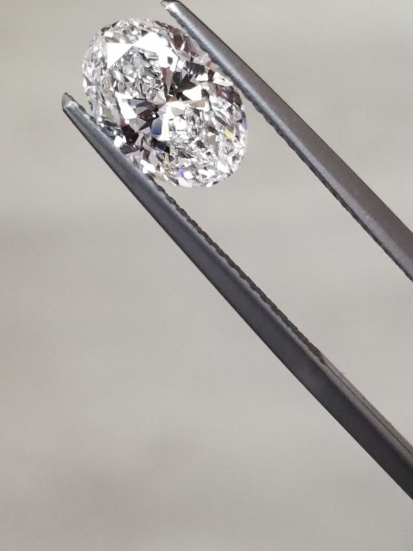 5496408275 - 2 carat  natural diamond