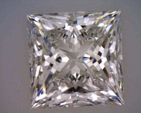 7298145524 - 3 carat  natural diamond