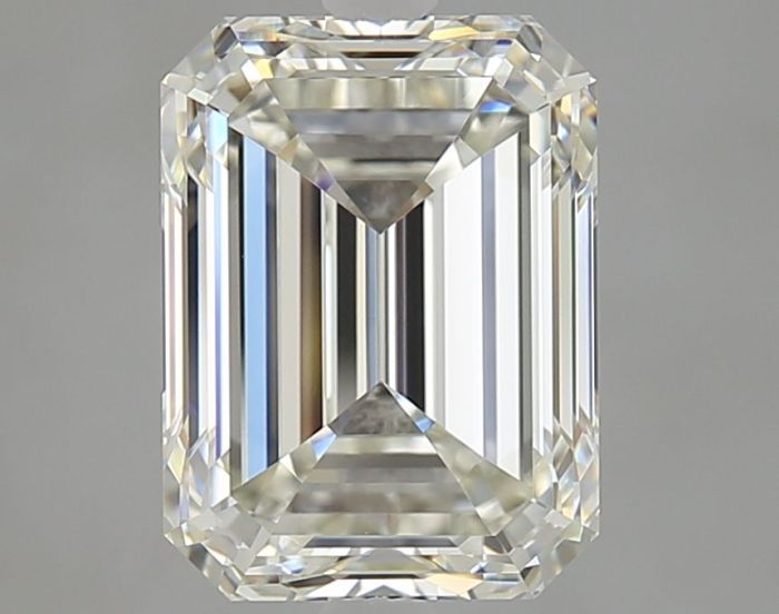2231226241 - 4 carat  natural diamond