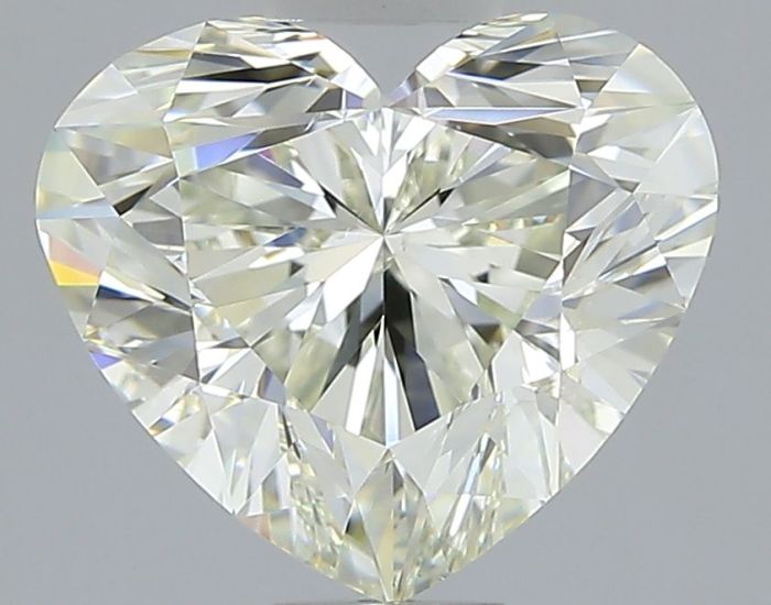 673408746 - 2 carat  natural diamond