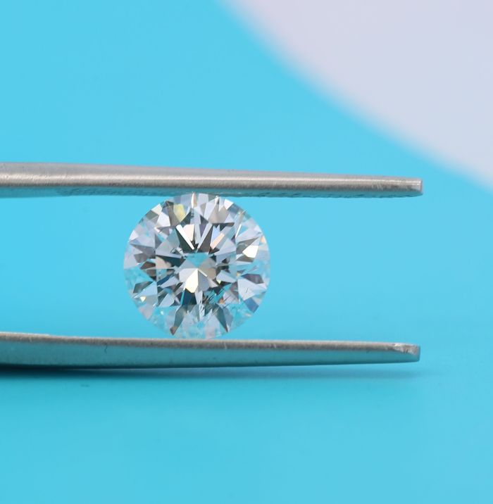 6451499201 - 2 carat  natural diamond
