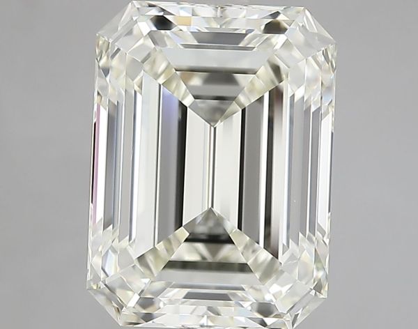 329843336 - 6 carat  natural diamond