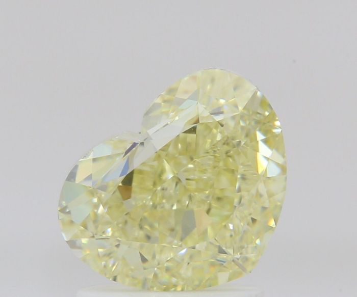 2466624242 - 2 carat  natural diamond
