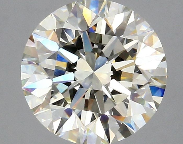 2506846143 - 3 carat  natural diamond