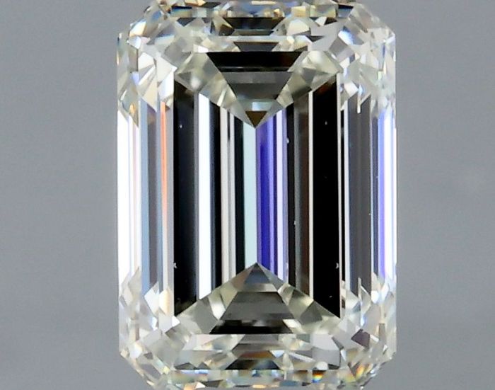 1515240658 - 1 carat  natural diamond