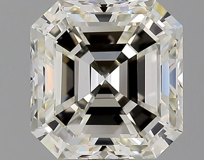 3435428439 - 1.5 carat  natural diamond