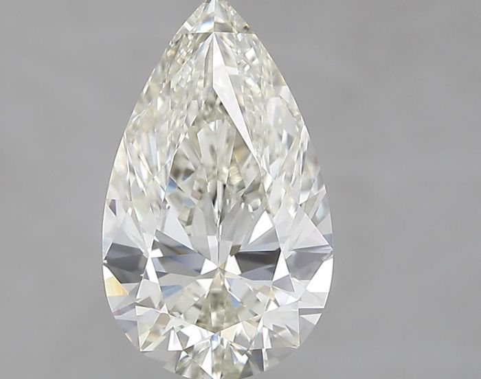 127408804 - 2 carat  natural diamond