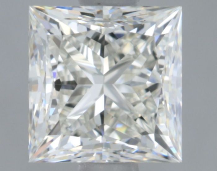 2477829677 - 1 carat  natural diamond