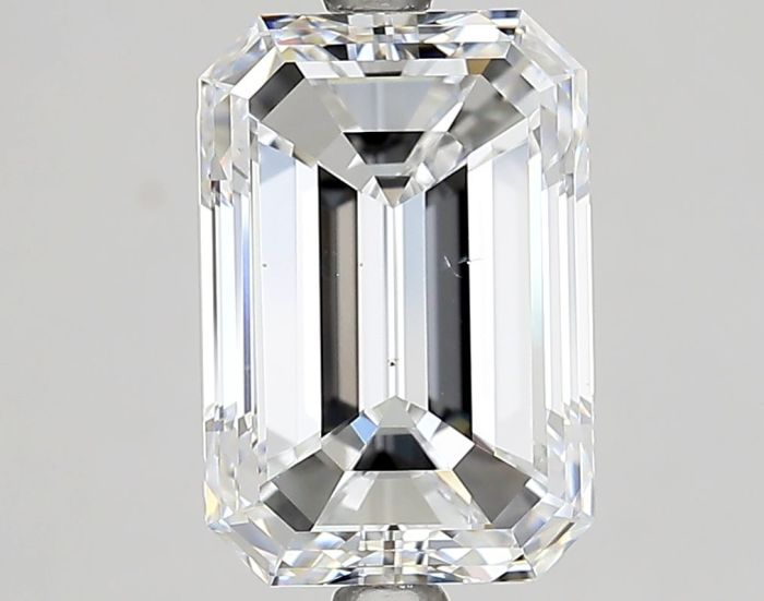 7431147537 - 4 carat  natural diamond