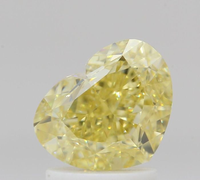 6491344038 - 2 carat  natural diamond