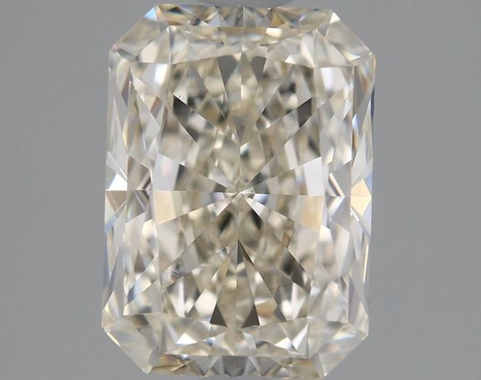 635476847 - 2 carat  natural diamond