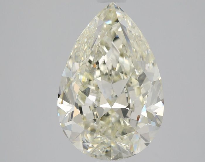 7498340957 - 2 carat  natural diamond