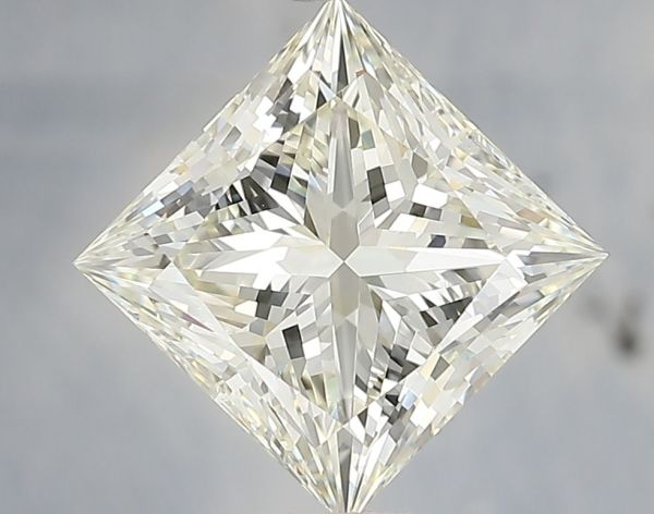 651485626 - 3 carat  natural diamond