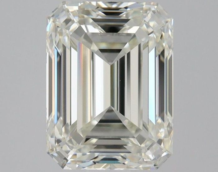 6475700942 - 1.5 carat  natural diamond