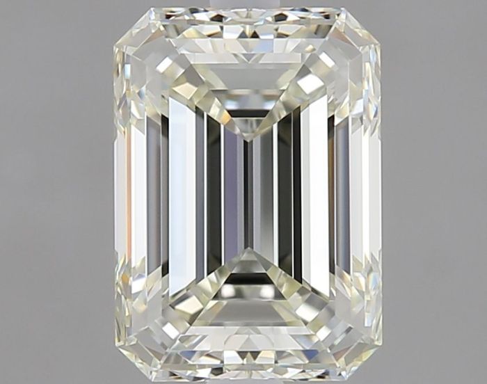 644414330 - 2 carat  natural diamond