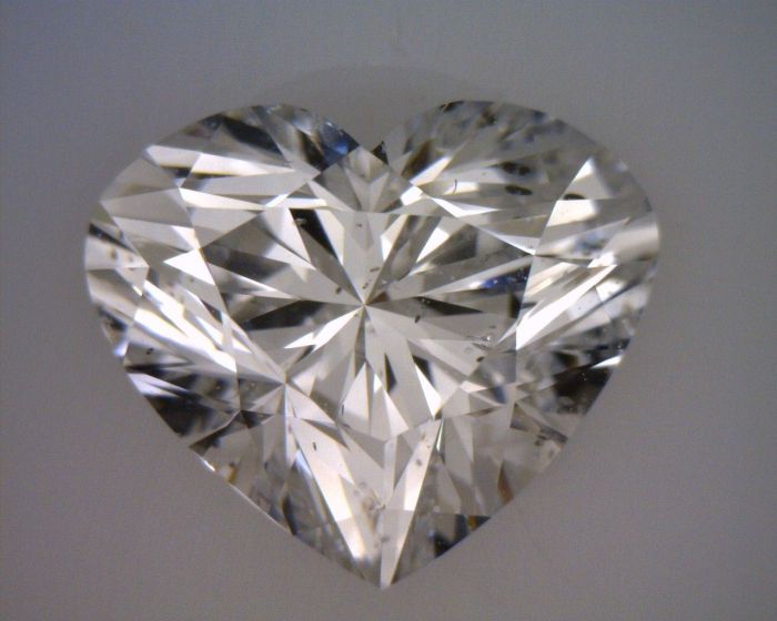 2146109169 - 2 carat  natural diamond