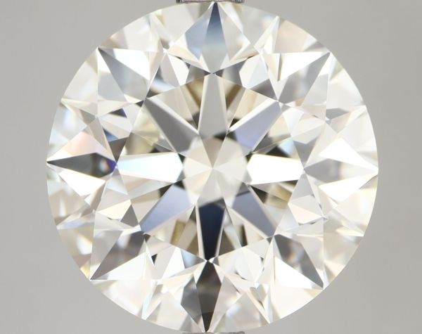 641404366 - 4 carat  natural diamond