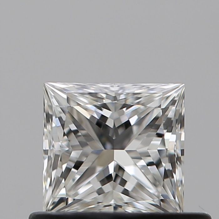 2518046585 - 0.5 carat  natural diamond