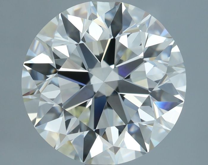 614304782 - 4 carat  natural diamond