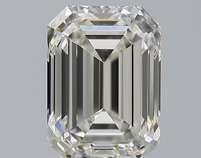 7476084513 - 1.5 carat  natural diamond