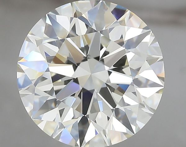 604390943 - 4 carat  natural diamond