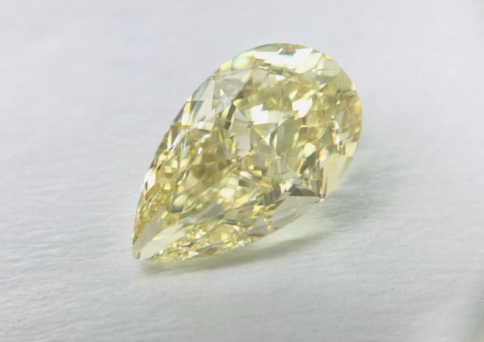 1419849104 - 2 carat  natural diamond