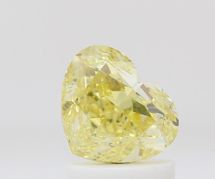 2467163820 - 1.5 carat  natural diamond
